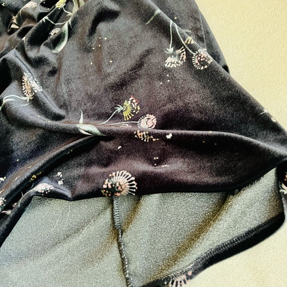 Vila Velvet Floral Midi Dress size S - Picture 8 of 9